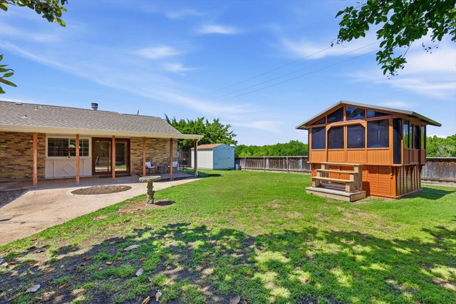 5025 Wheeler Circle, The Colony, TX 75056