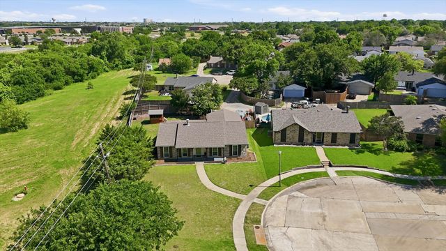 5025 Wheeler Circle, The Colony, TX 75056