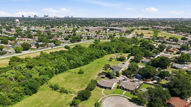 5025 Wheeler Circle, The Colony, TX 75056