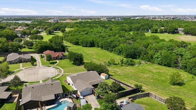 5025 Wheeler Circle, The Colony, TX 75056
