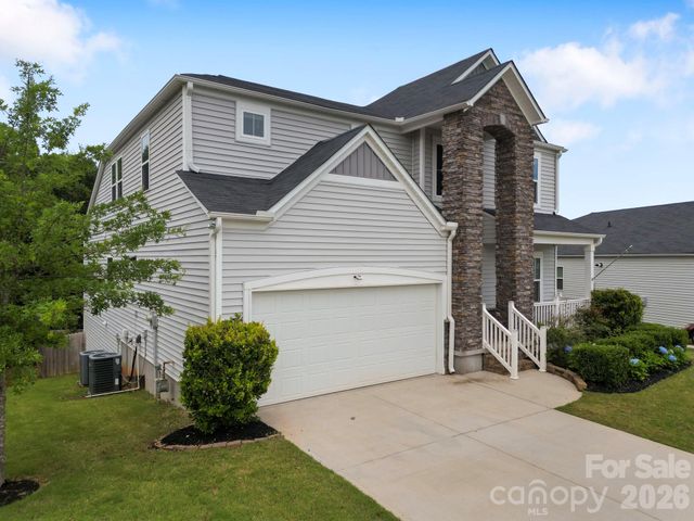 456 Jones Peak Drive, Simpsonville, SC 29681