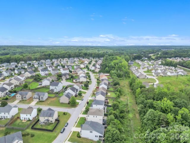 456 Jones Peak Drive, Simpsonville, SC 29681
