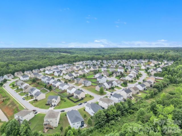456 Jones Peak Drive, Simpsonville, SC 29681