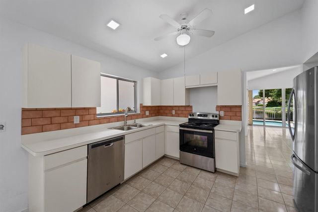 22586 Esplanada Drive, Boca Raton, FL 33433