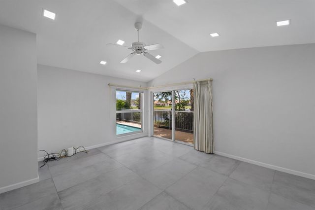22586 Esplanada Drive, Boca Raton, FL 33433