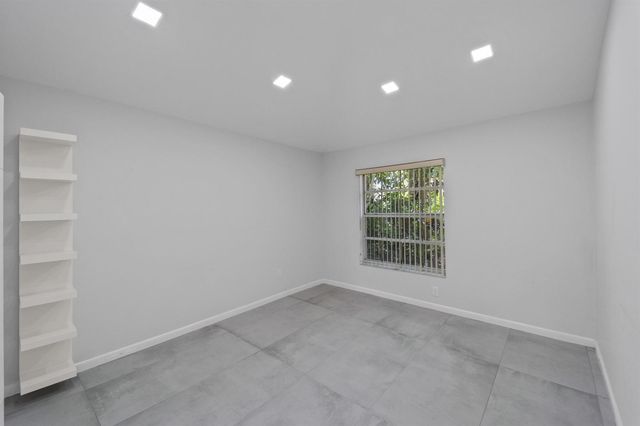 22586 Esplanada Drive, Boca Raton, FL 33433