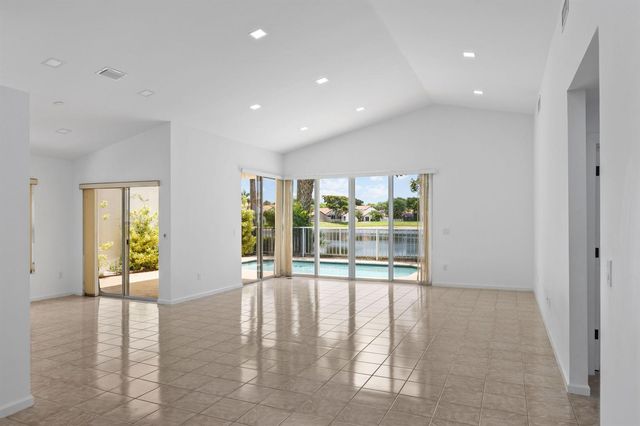 22586 Esplanada Drive, Boca Raton, FL 33433