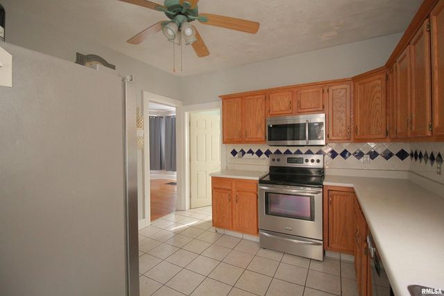 78 GARFIELD Avenue, Galesburg, IL 61401