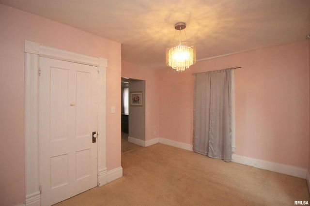 78 GARFIELD Avenue, Galesburg, IL 61401