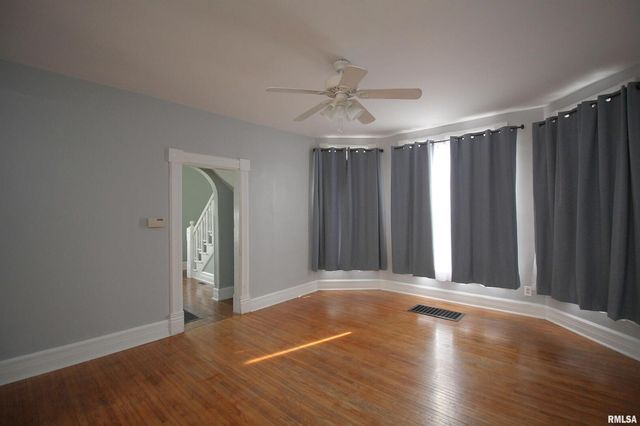 78 GARFIELD Avenue, Galesburg, IL 61401