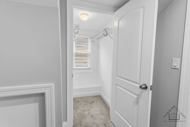 5010 W Newport Avenue, Chicago, IL 60641