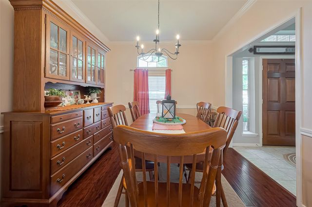 6718 Bienville Avenue, Baytown, TX 77521