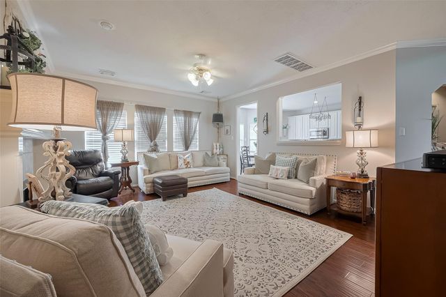 6718 Bienville Avenue, Baytown, TX 77521