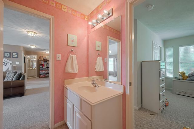 6718 Bienville Avenue, Baytown, TX 77521