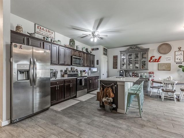 15952 Prairie Rose Drive, Mcloud, OK 74851