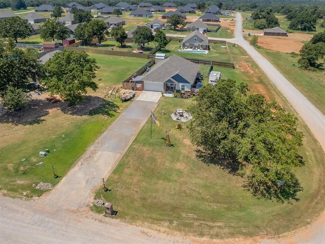 15952 Prairie Rose Drive, Mcloud, OK 74851