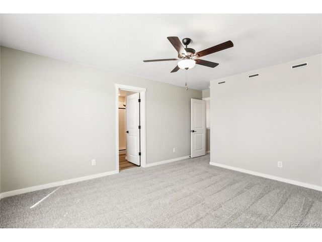 9371 Truckee Ct, Commerce City, CO 80022