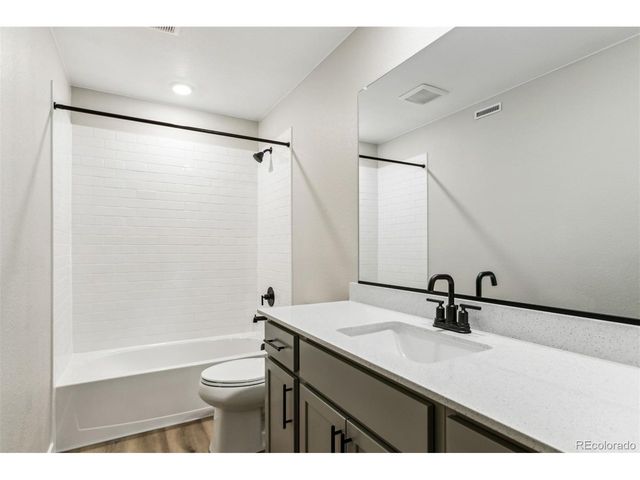 9371 Truckee Ct, Commerce City, CO 80022
