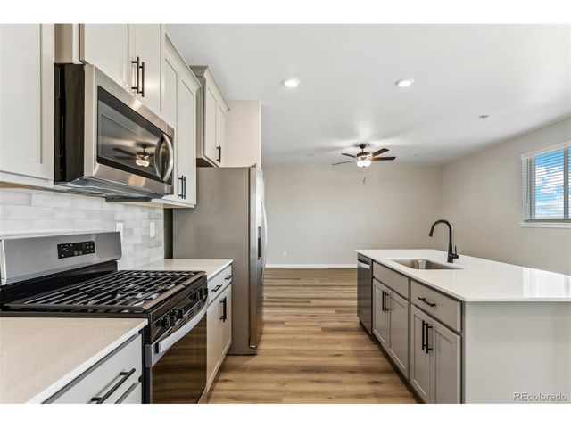 9371 Truckee Ct, Commerce City, CO 80022