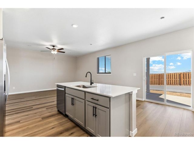 9371 Truckee Ct, Commerce City, CO 80022