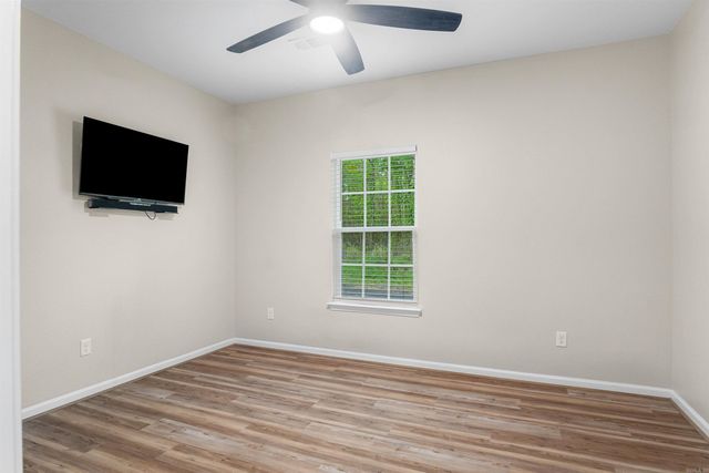 2153 Seaton Rd, Ward, AR 72176