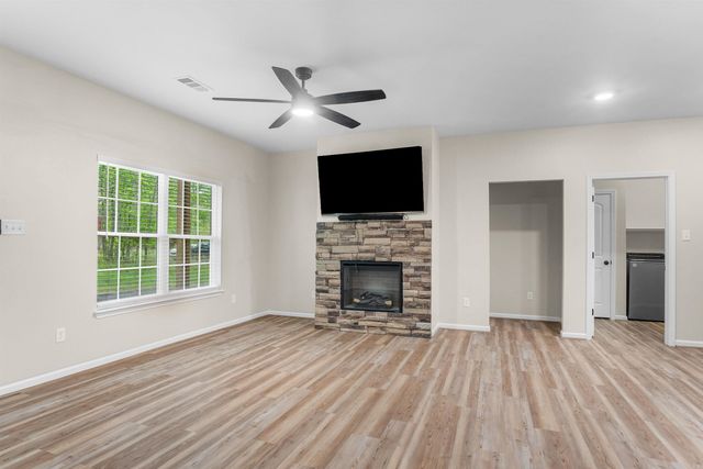 2153 Seaton Rd, Ward, AR 72176