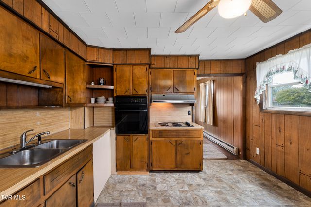 1013 Lamont Street, Kingsport, TN 37664