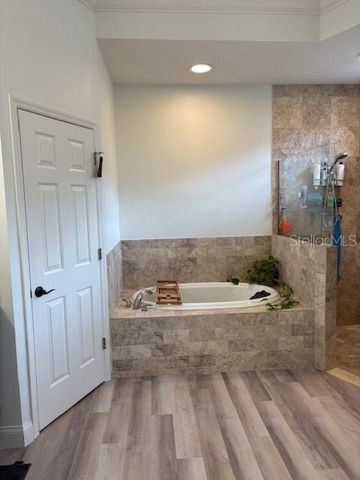 4901 CHULUOTA ROAD, Orlando, FL 32820