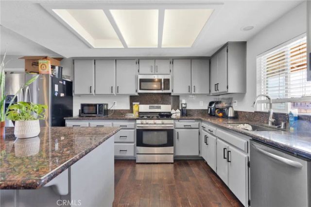 17722 Juniper St, Hesperia, CA 92345