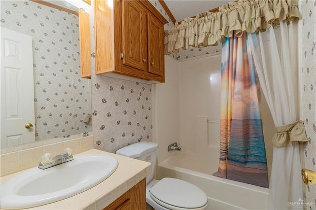 2004 Vernon Avenue, Mission, TX 78572