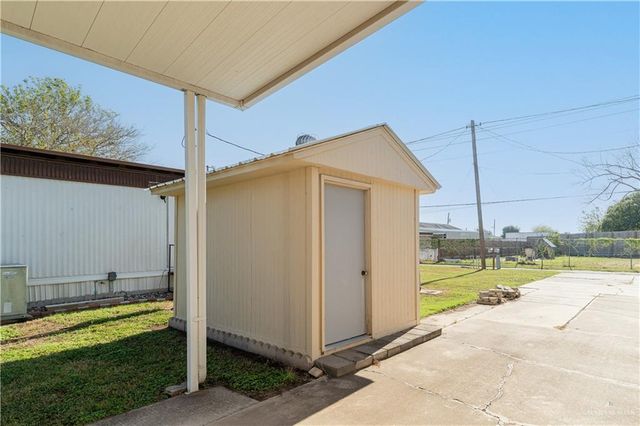 2004 Vernon Avenue, Mission, TX 78572