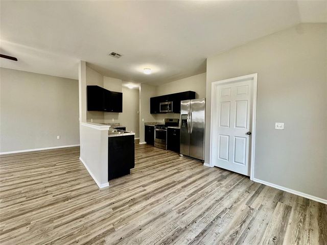 1895 Bartlett Drive, Newcastle, OK 73065