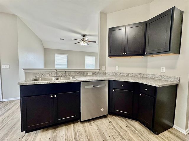 1895 Bartlett Drive, Newcastle, OK 73065