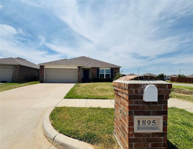 1895 Bartlett Drive, Newcastle, OK 73065