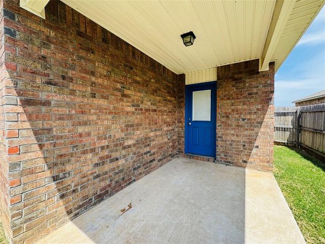 1895 Bartlett Drive, Newcastle, OK 73065