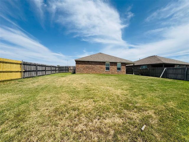 1895 Bartlett Drive, Newcastle, OK 73065