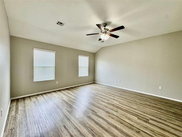 1895 Bartlett Drive, Newcastle, OK 73065