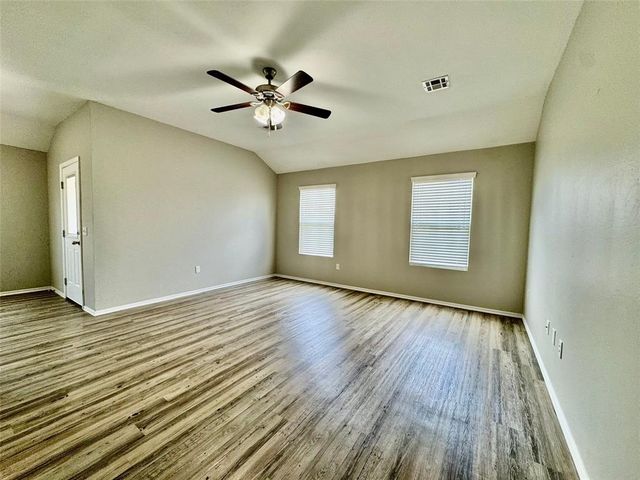 1895 Bartlett Drive, Newcastle, OK 73065