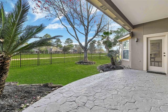 8506 Hunters Village Drive, Humble, TX 77346