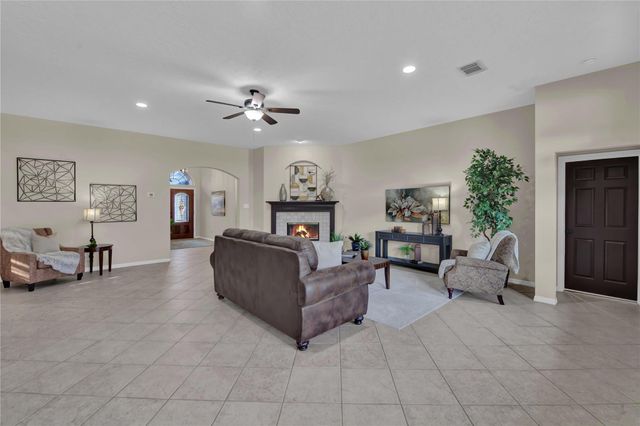 8506 Hunters Village Drive, Humble, TX 77346