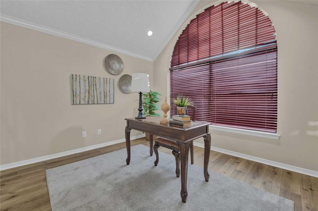 8506 Hunters Village Drive, Humble, TX 77346