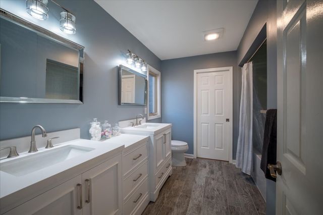 8 Marina Village Way, Salem, SC 29676