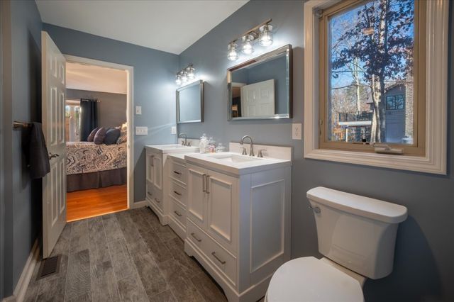 8 Marina Village Way, Salem, SC 29676