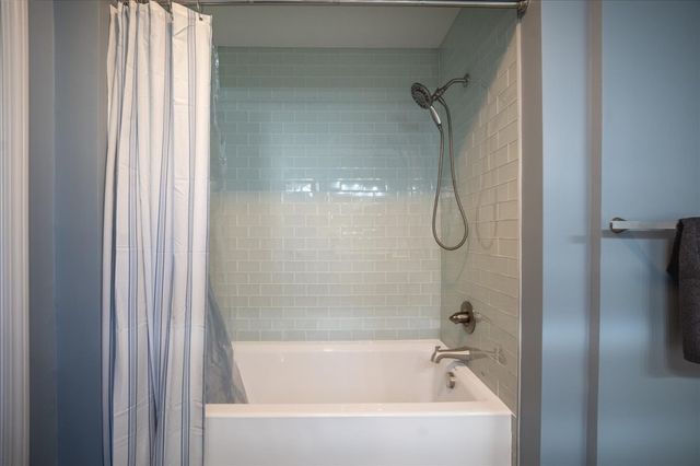 8 Marina Village Way, Salem, SC 29676