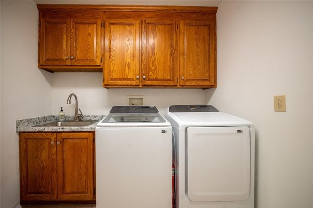 8 Marina Village Way, Salem, SC 29676