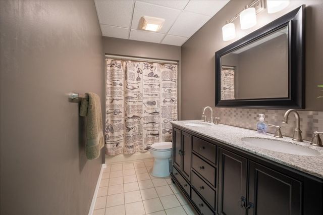 8 Marina Village Way, Salem, SC 29676