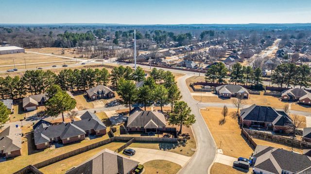 2960 WINDAMERE, Conway, AR 72034