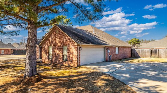 2960 WINDAMERE, Conway, AR 72034