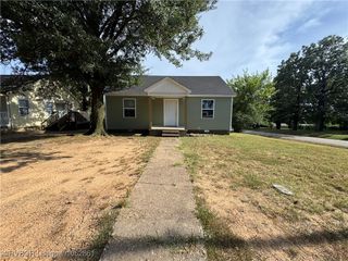 2100 Birnie Avenue, Fort Smith, AR 72904