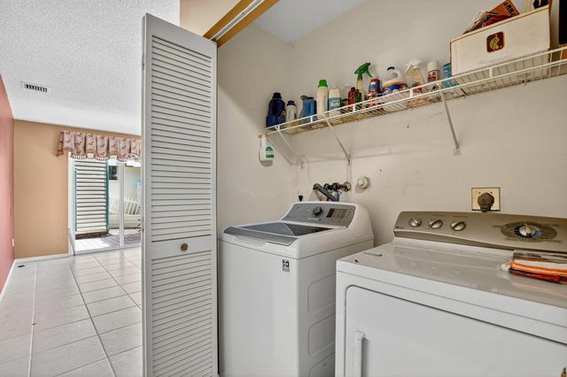 4045 NW 1st Street, Delray Beach, FL 33445